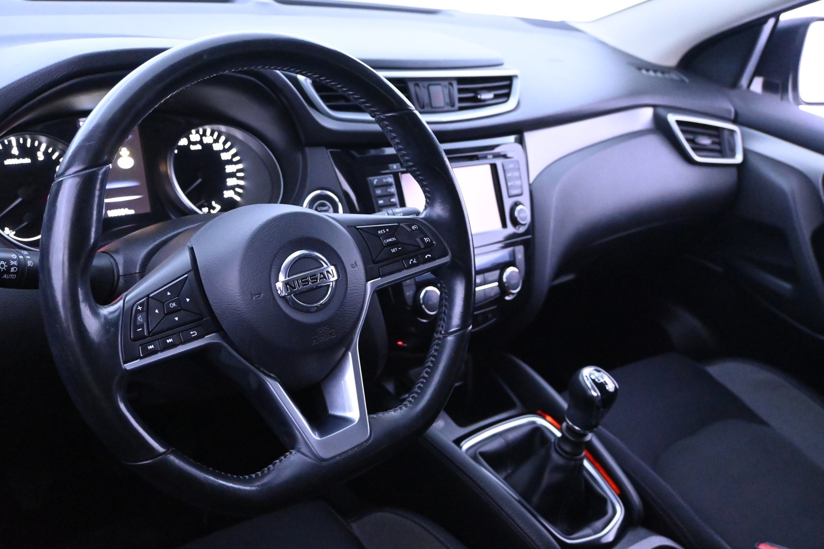 NISSAN Qashqai 2018