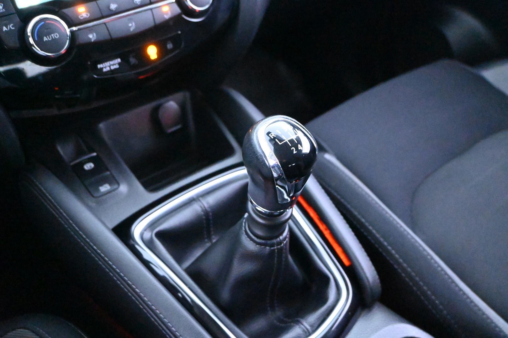 NISSAN Qashqai 2018