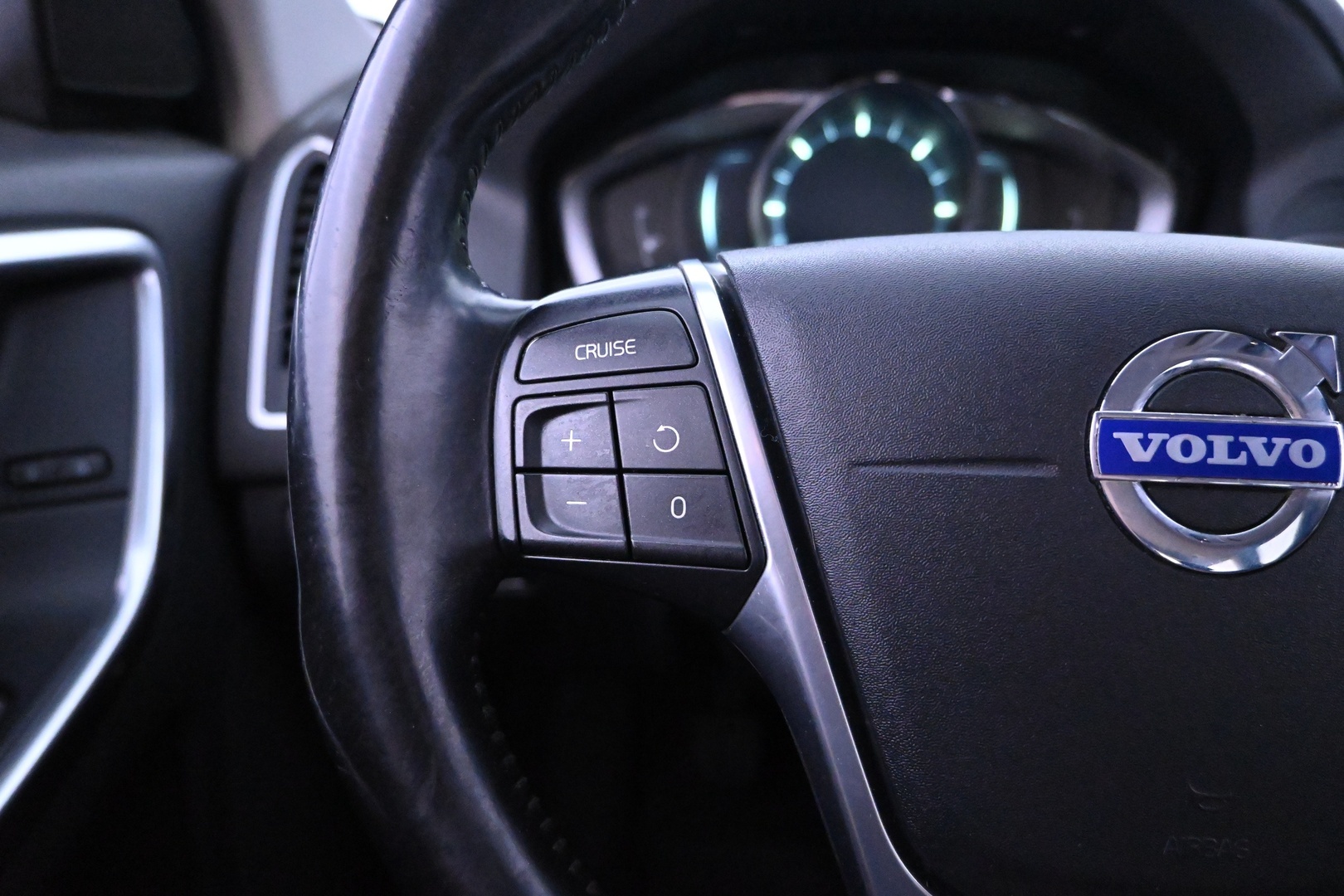 VOLVO XC60 2014