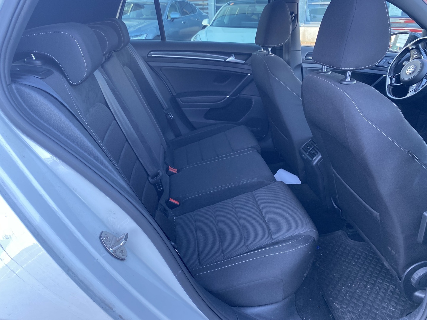 VOLKSWAGEN Golf 2018