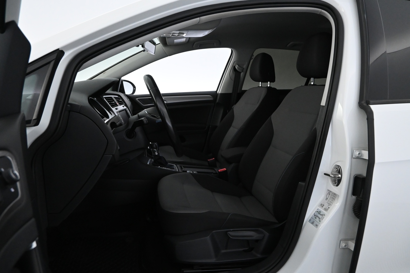 VOLKSWAGEN Golf 2017