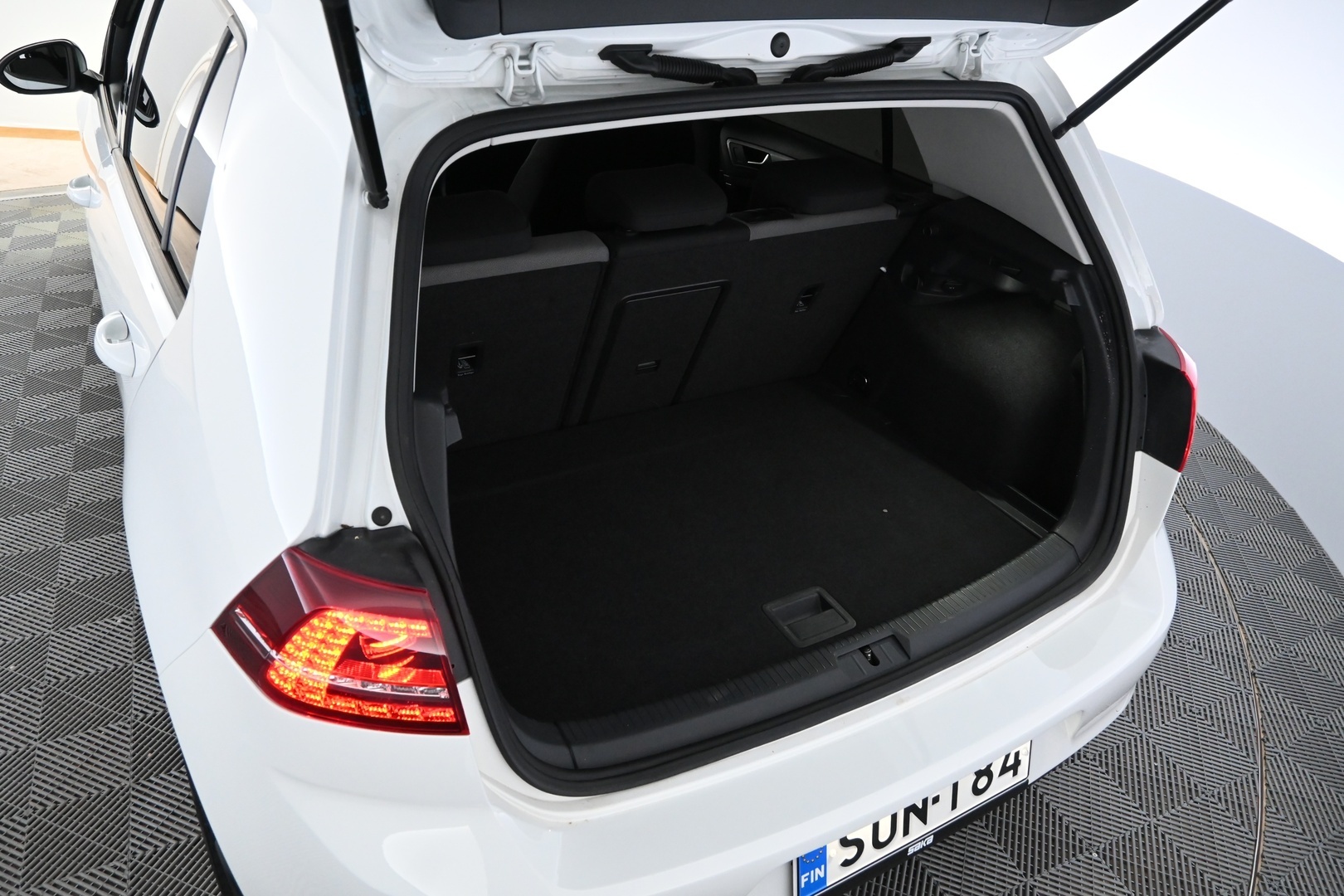 VOLKSWAGEN Golf 2017