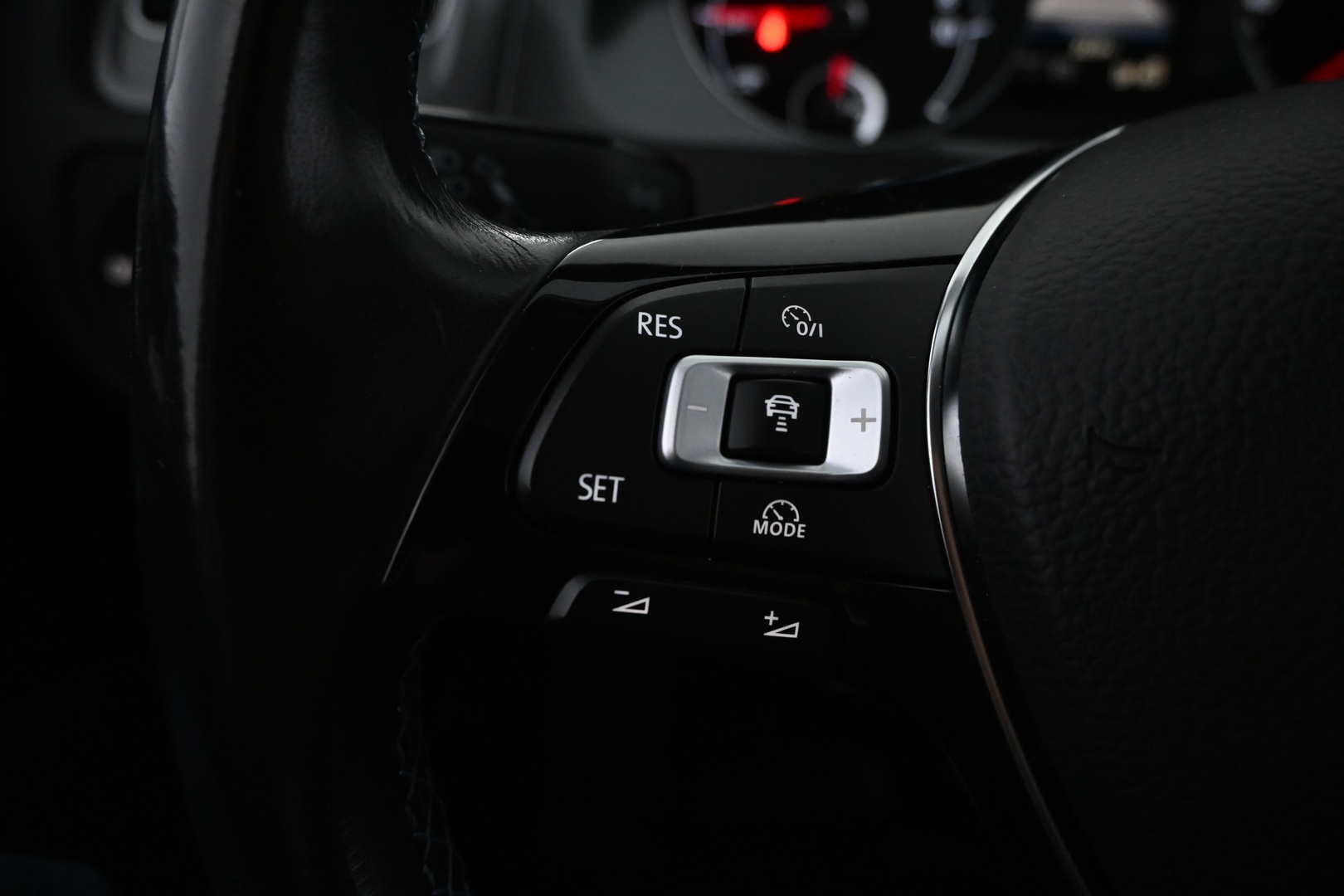 VOLKSWAGEN Golf 2017