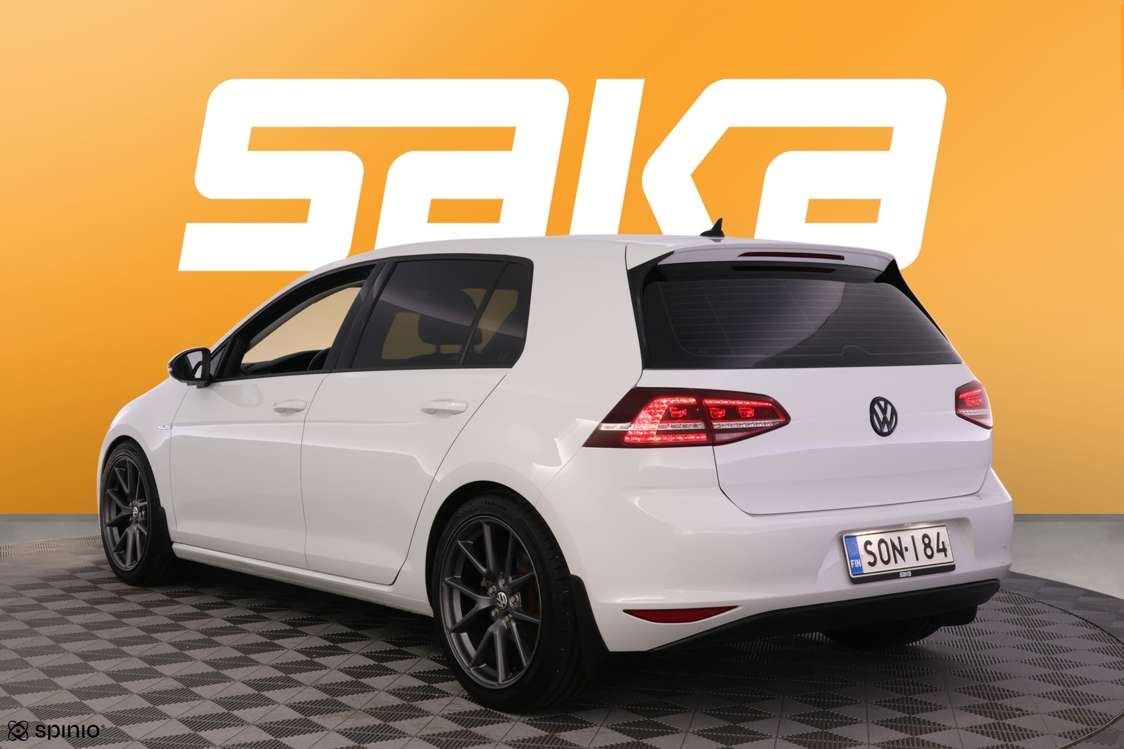 VOLKSWAGEN Golf 2017