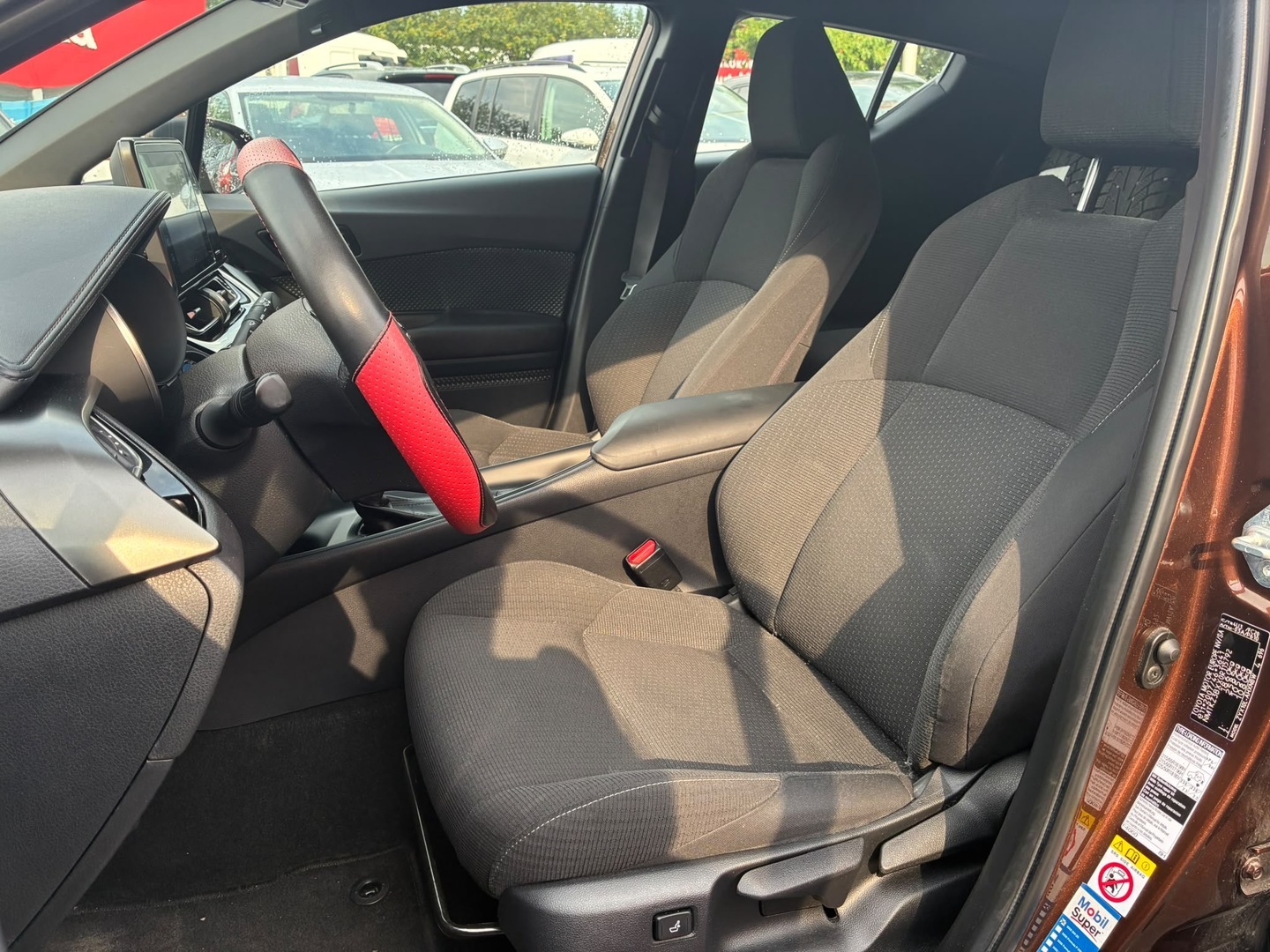 TOYOTA C-HR 2018