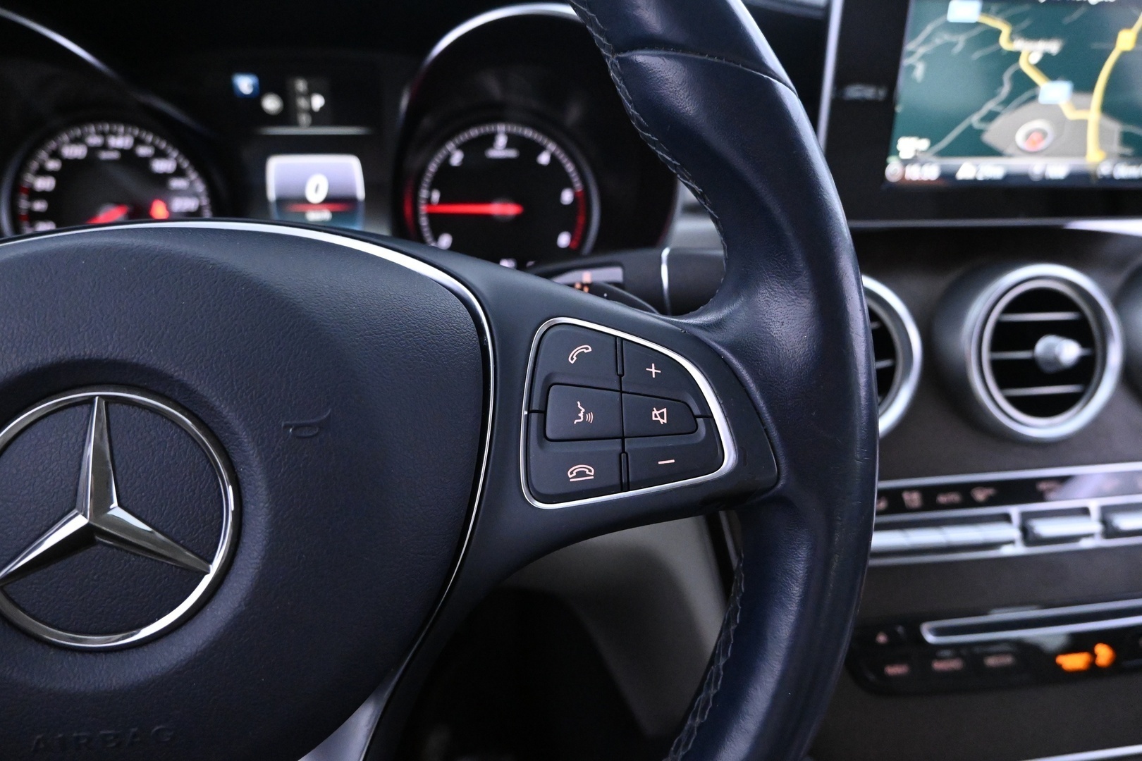 MERCEDES-BENZ C 2017