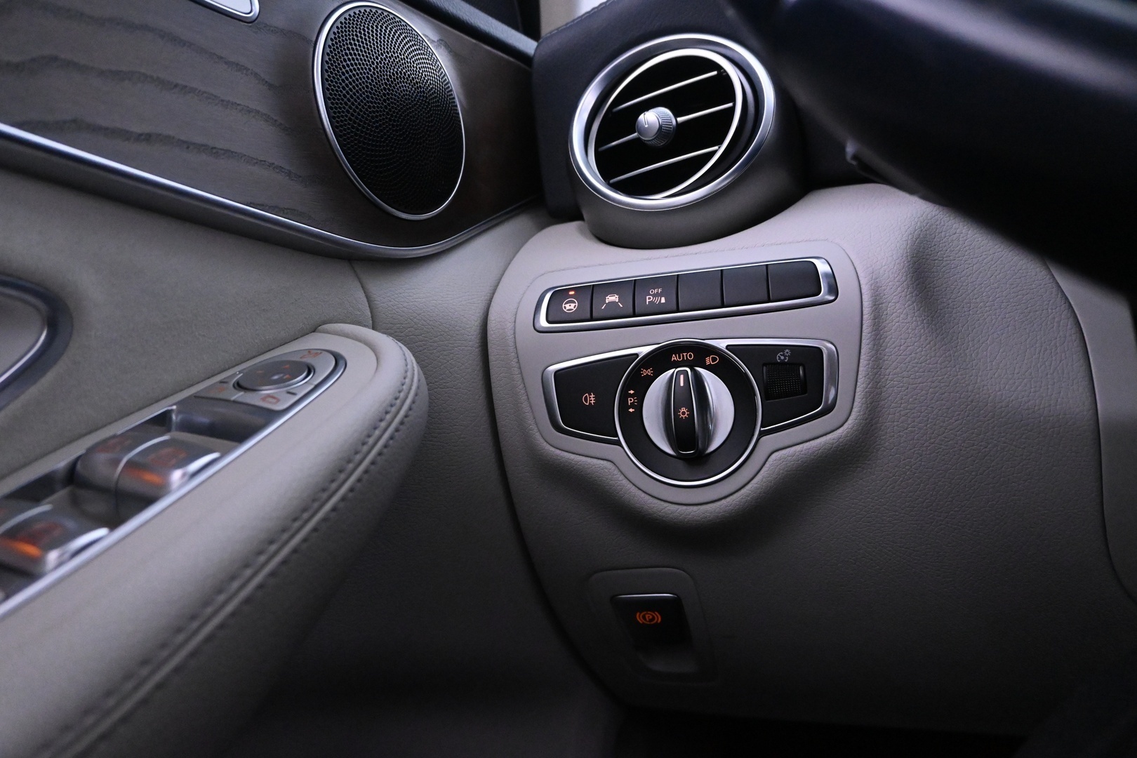 MERCEDES-BENZ C 2017