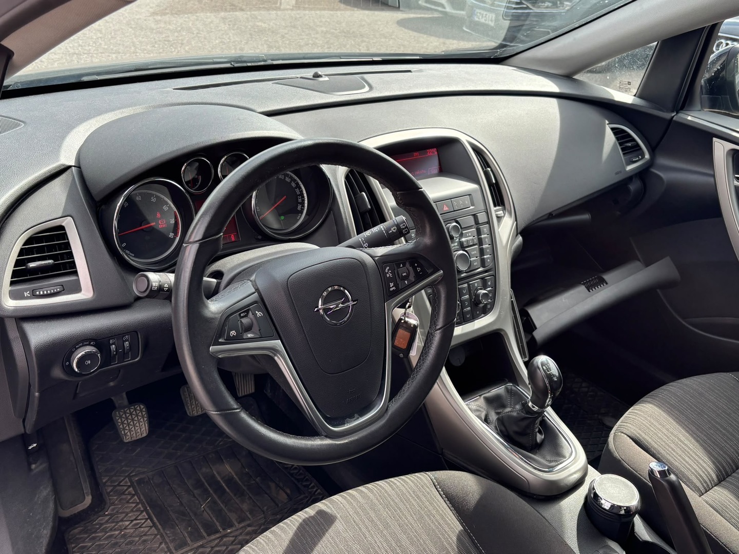 OPEL Astra 2010