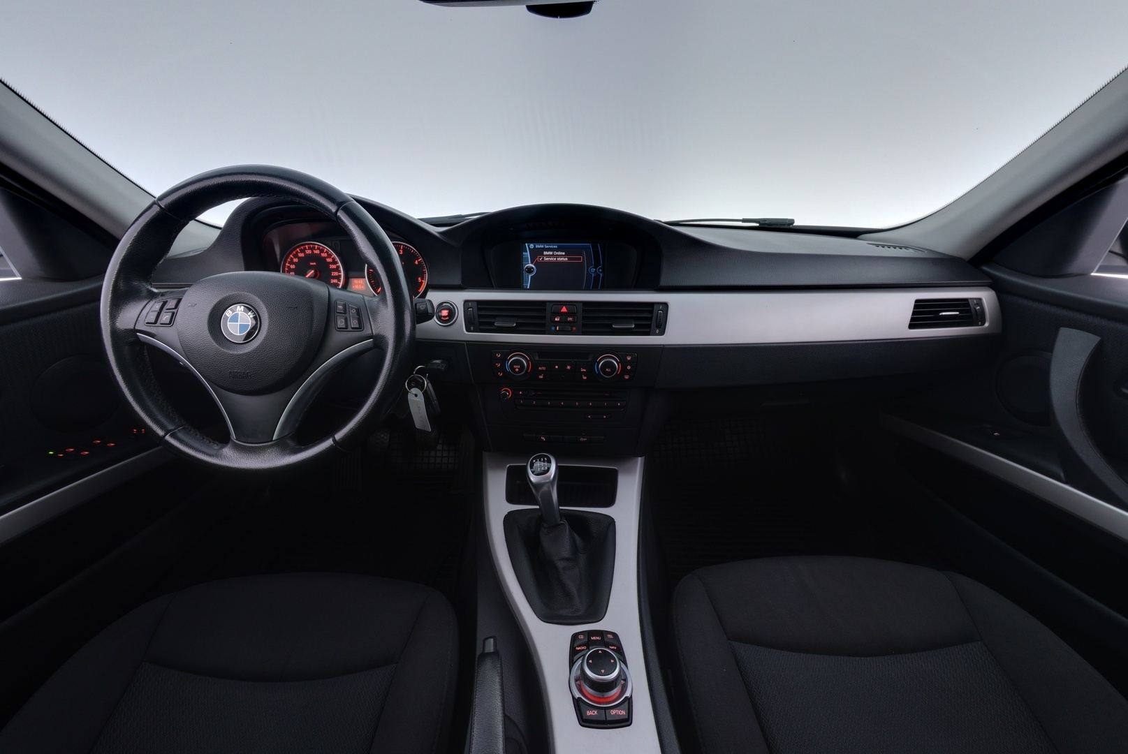BMW 320 2010