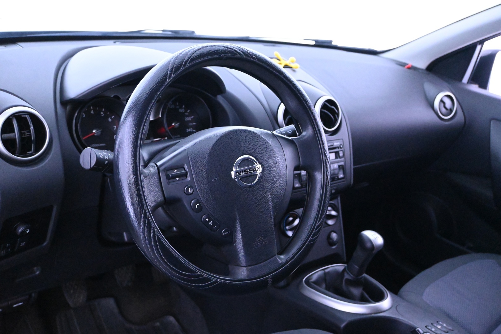 NISSAN Qashqai 2010