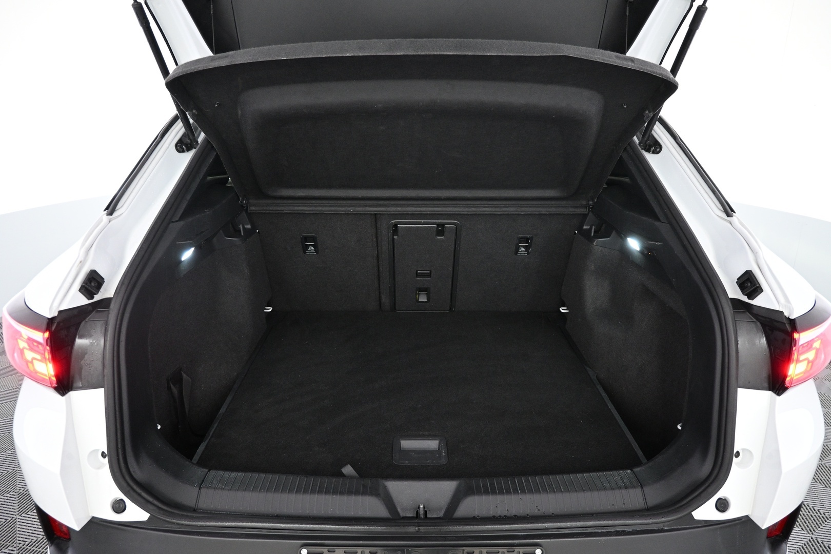 VOLKSWAGEN ID.4 2023