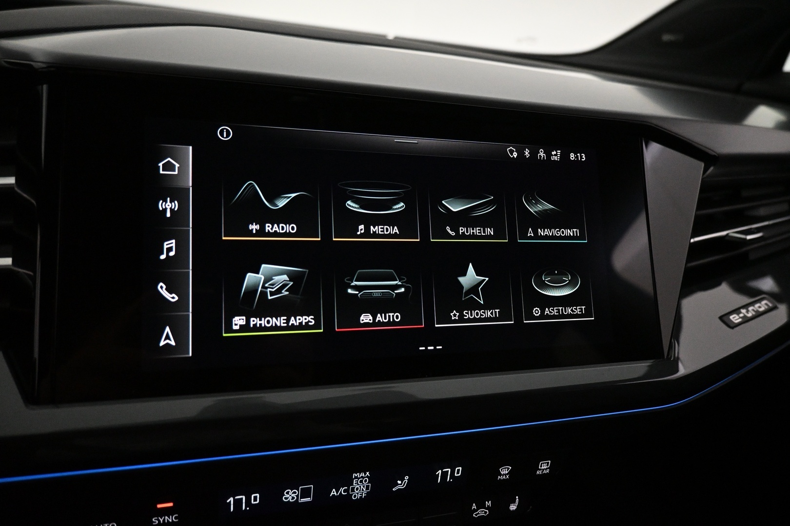 AUDI Q4 e-tron 2022