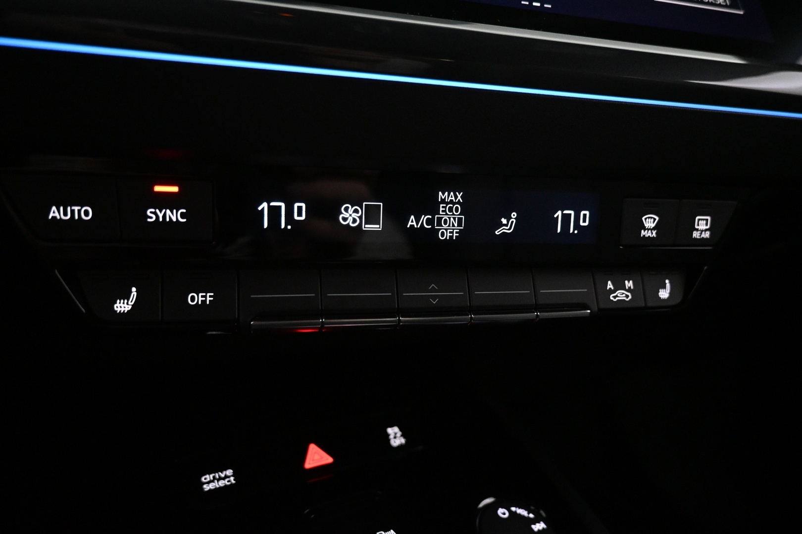 AUDI Q4 e-tron 2022
