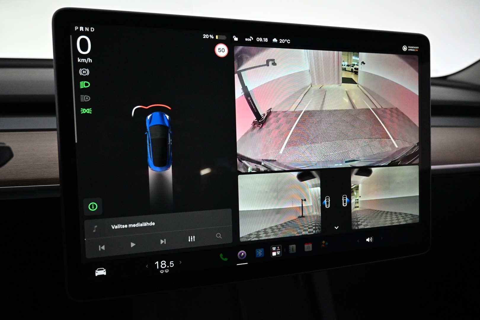 TESLA Model 3 2022
