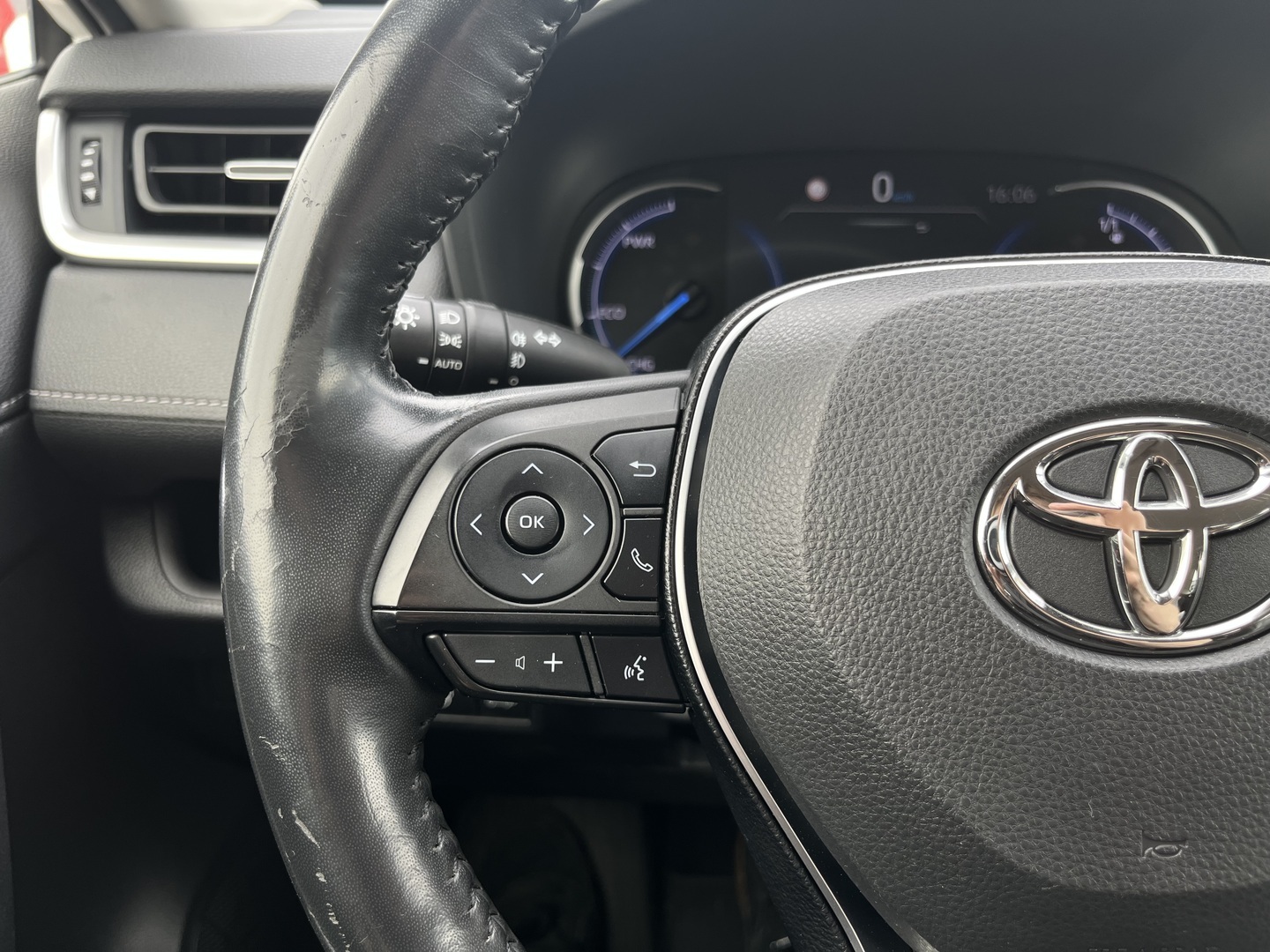 TOYOTA RAV4 2019