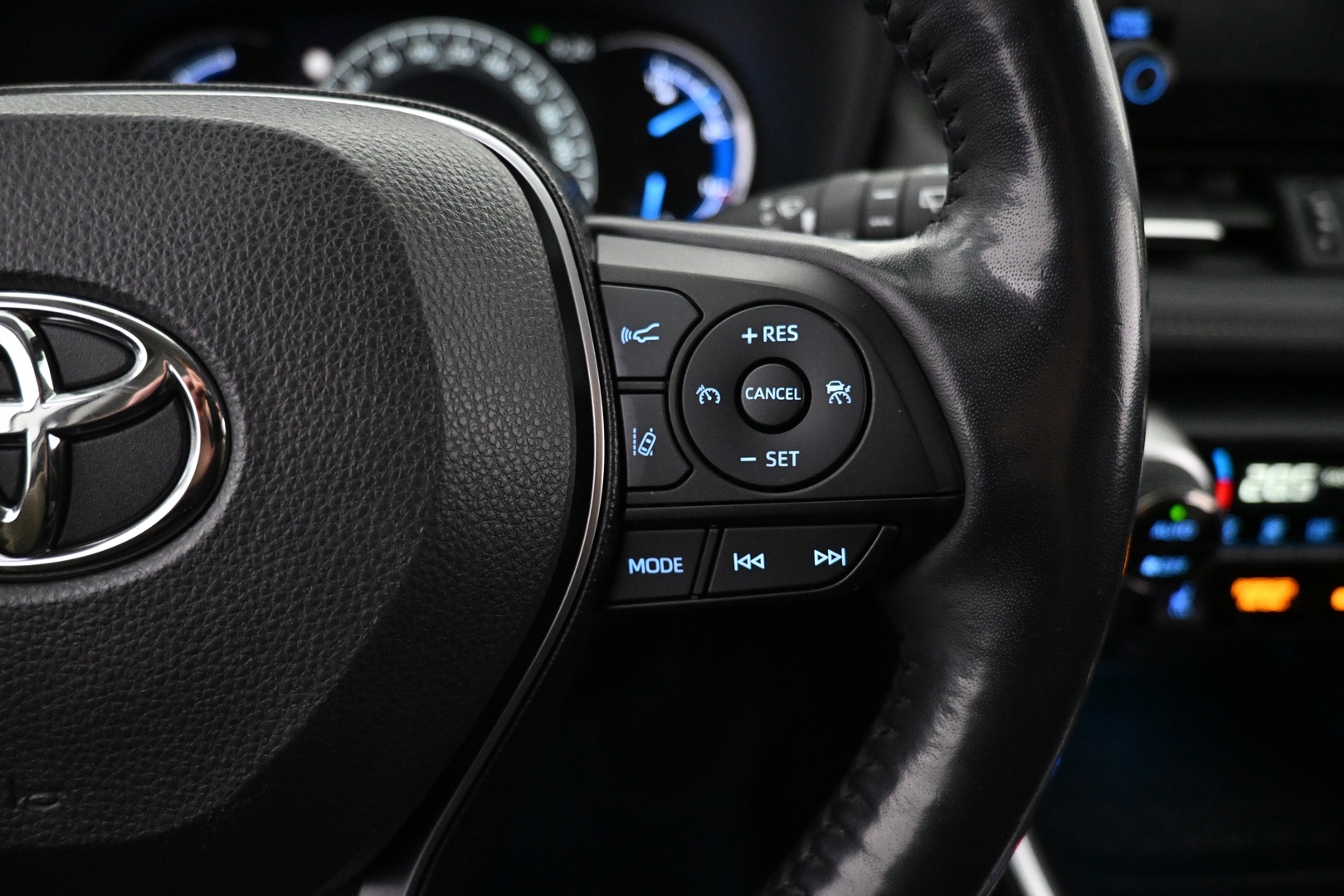 TOYOTA RAV4 2019