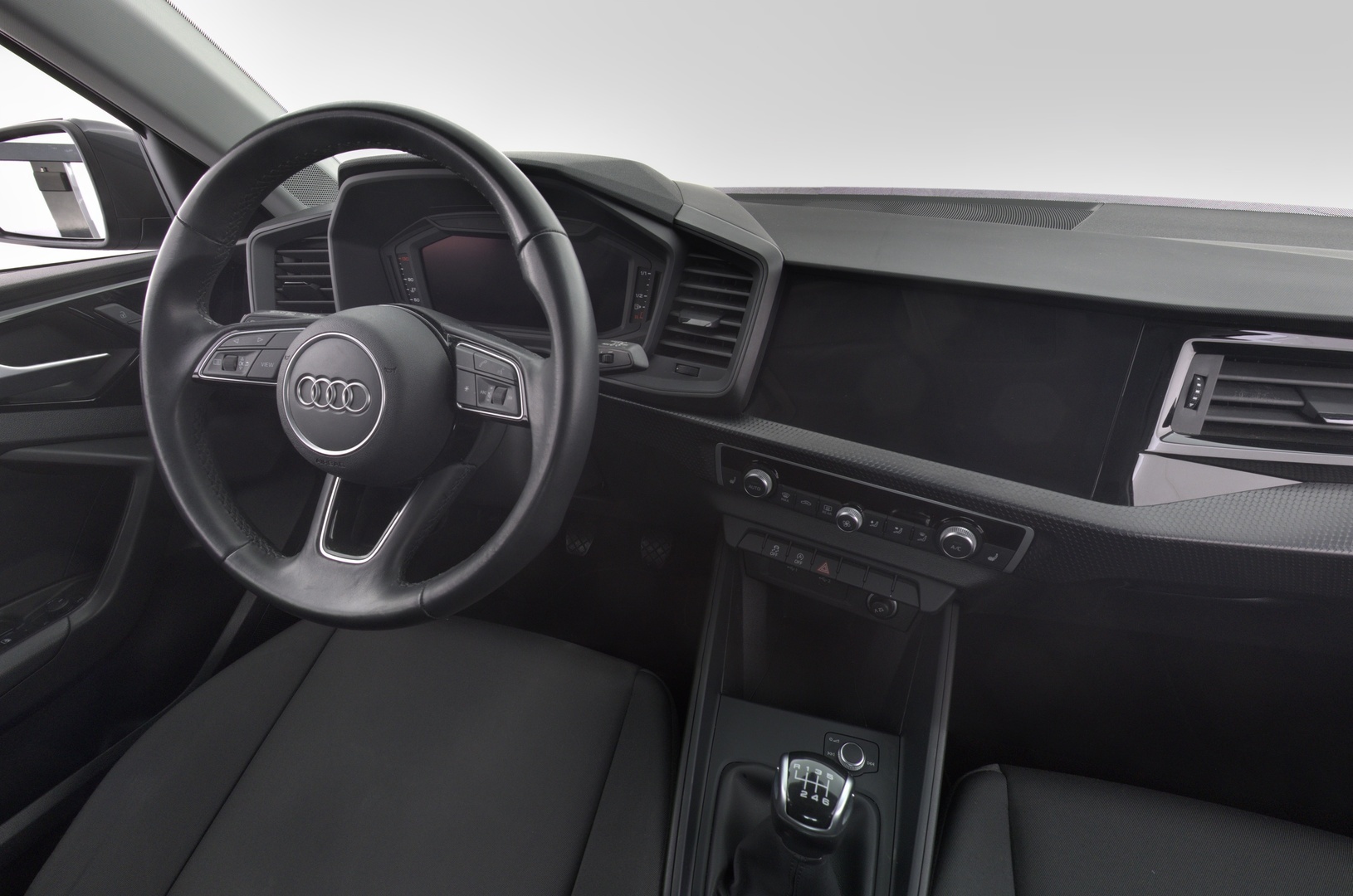 AUDI A1 2023