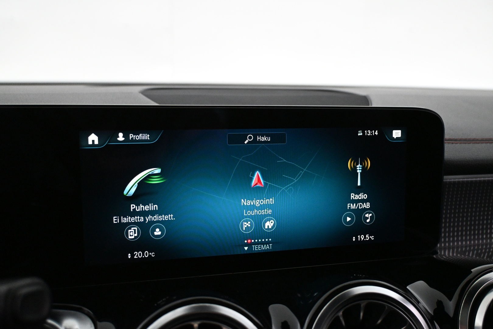 MERCEDES-BENZ EQB 2023