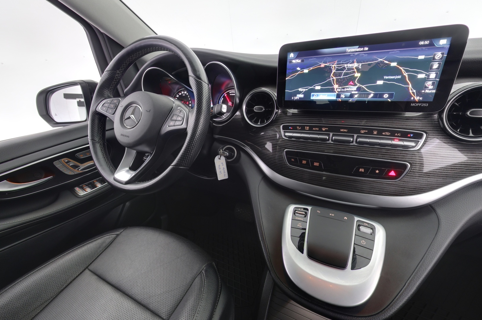 MERCEDES-BENZ EQV 2020