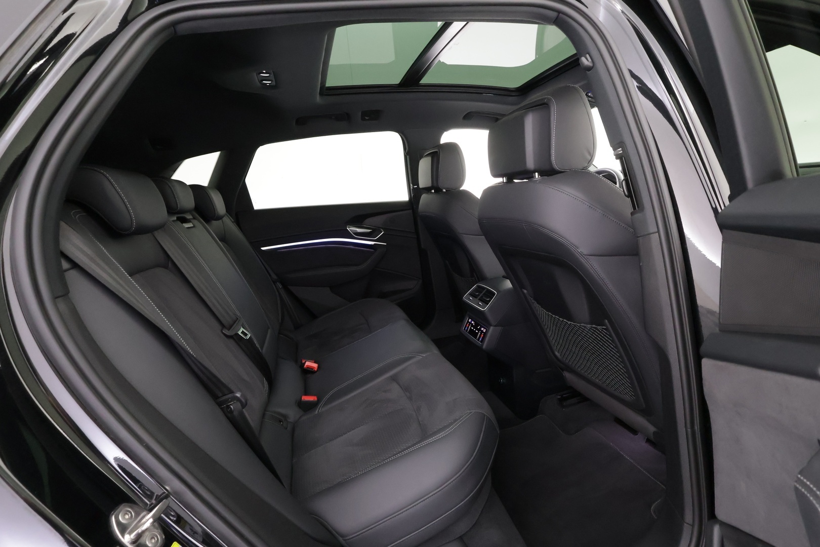 AUDI Q8 e-tron 2024