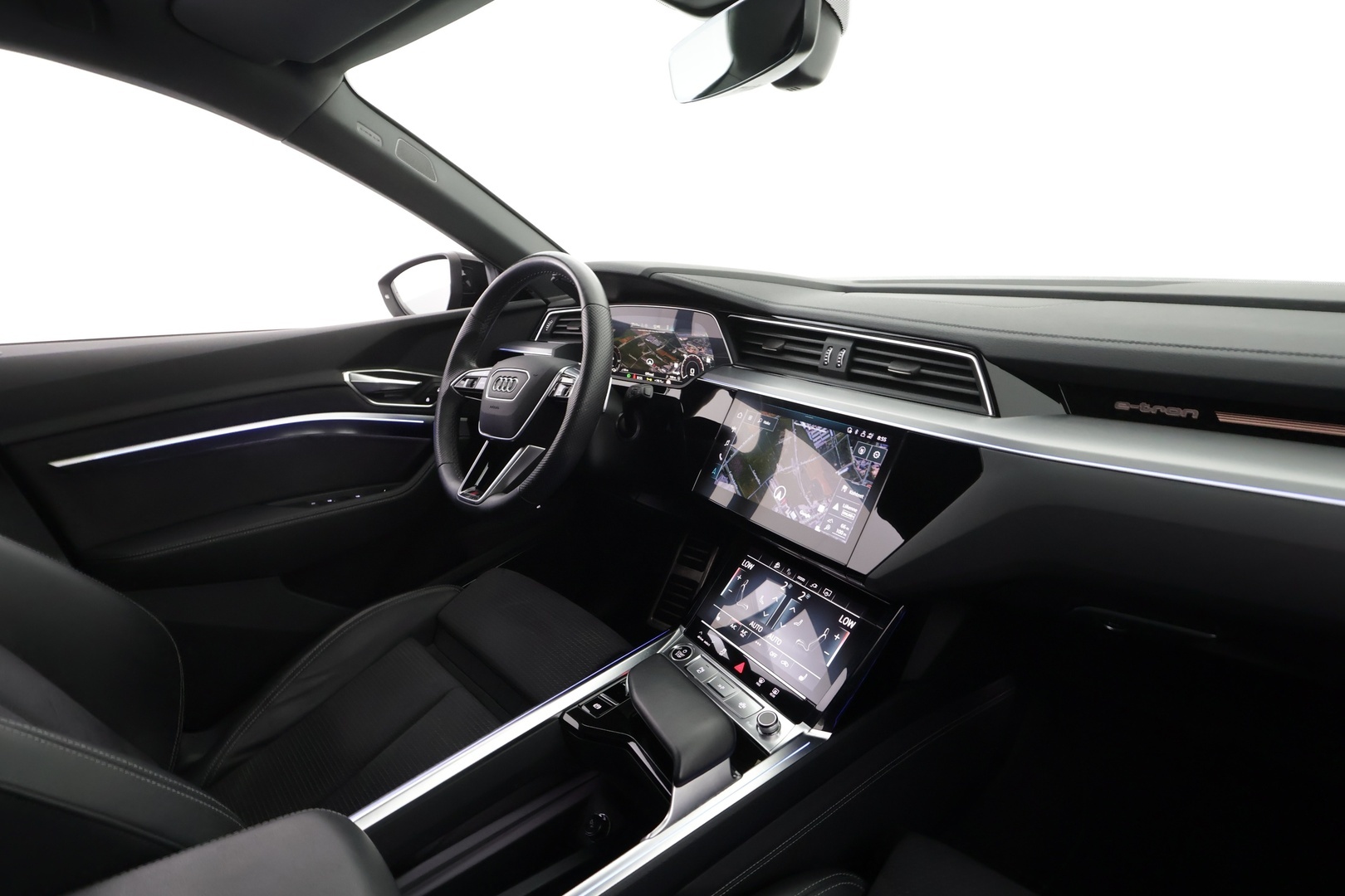 AUDI Q8 e-tron 2024
