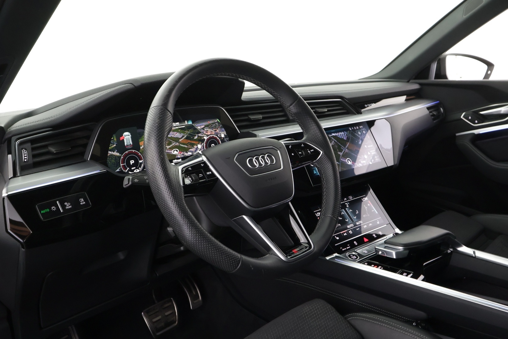 AUDI Q8 e-tron 2024