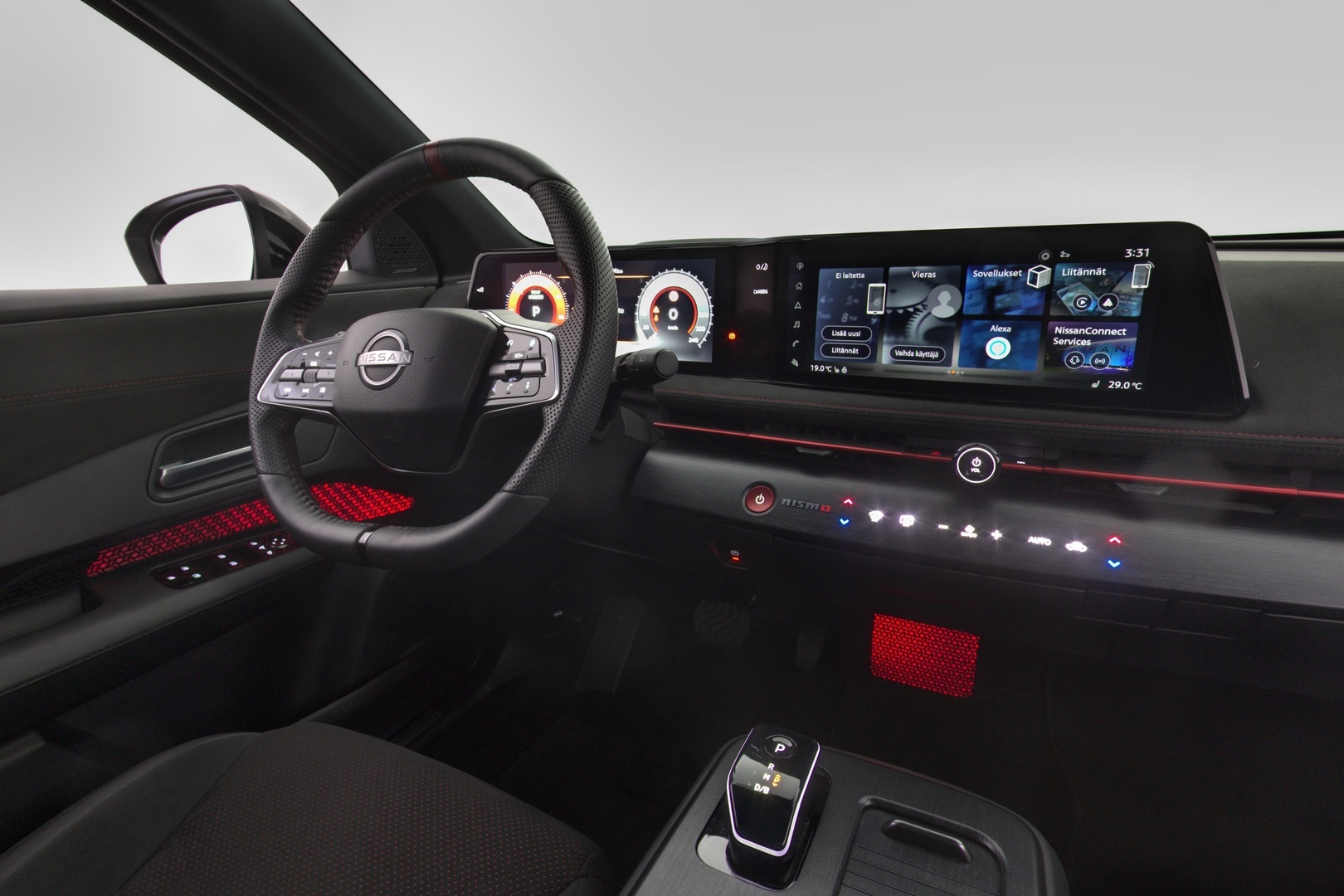NISSAN Ariya 2025