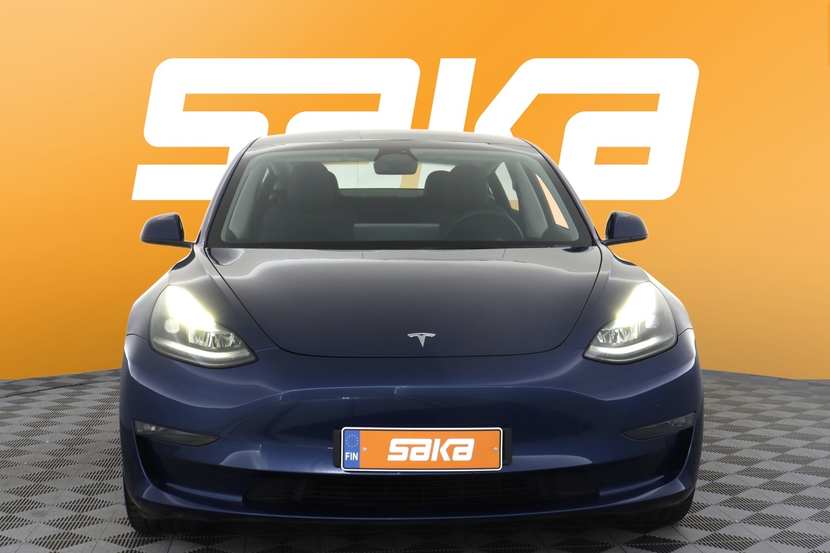 TESLA Model 3 2023