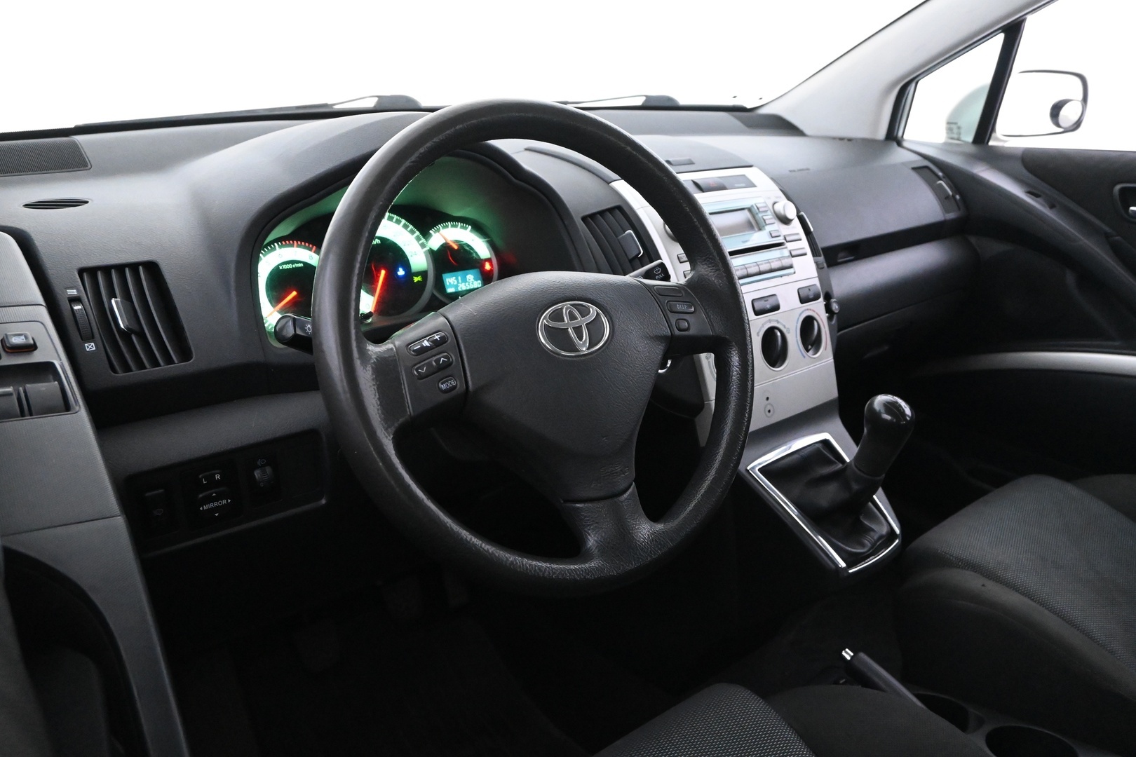TOYOTA Corolla Verso 2005