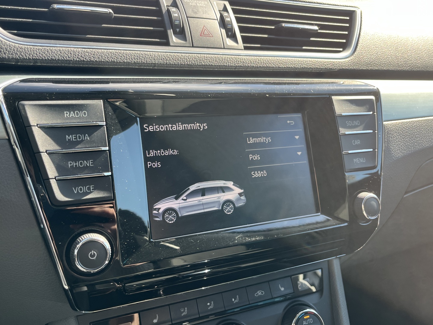 SKODA Superb 2016