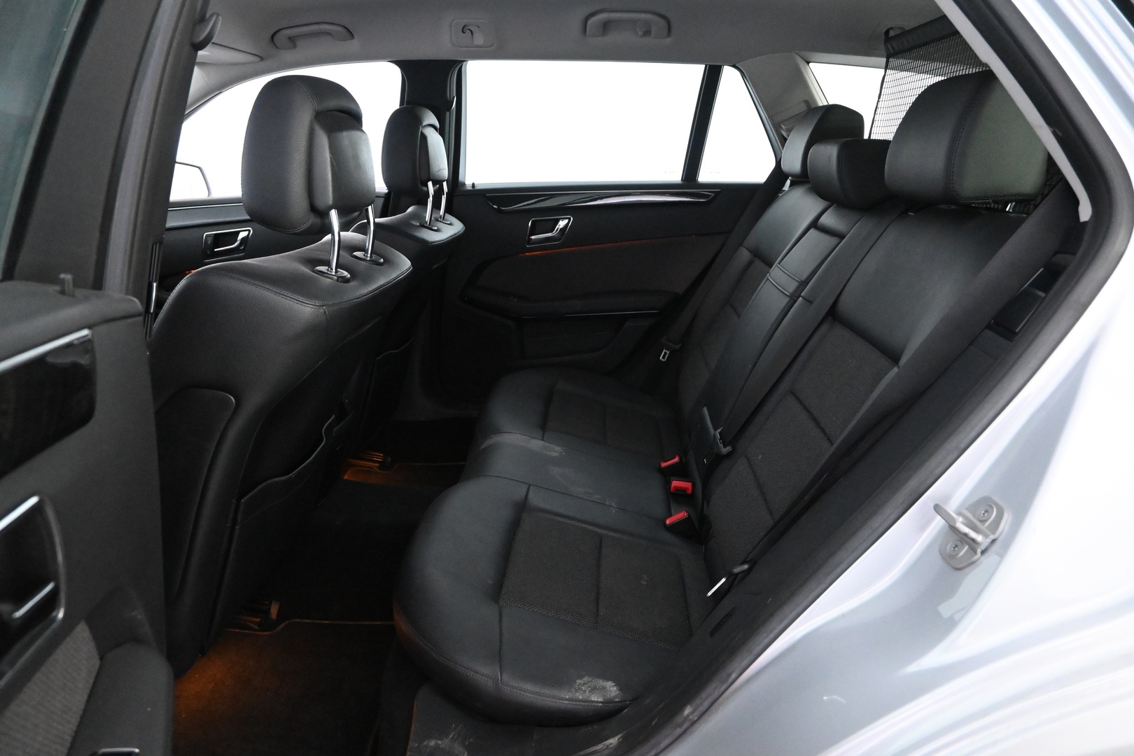 MERCEDES-BENZ E 2011