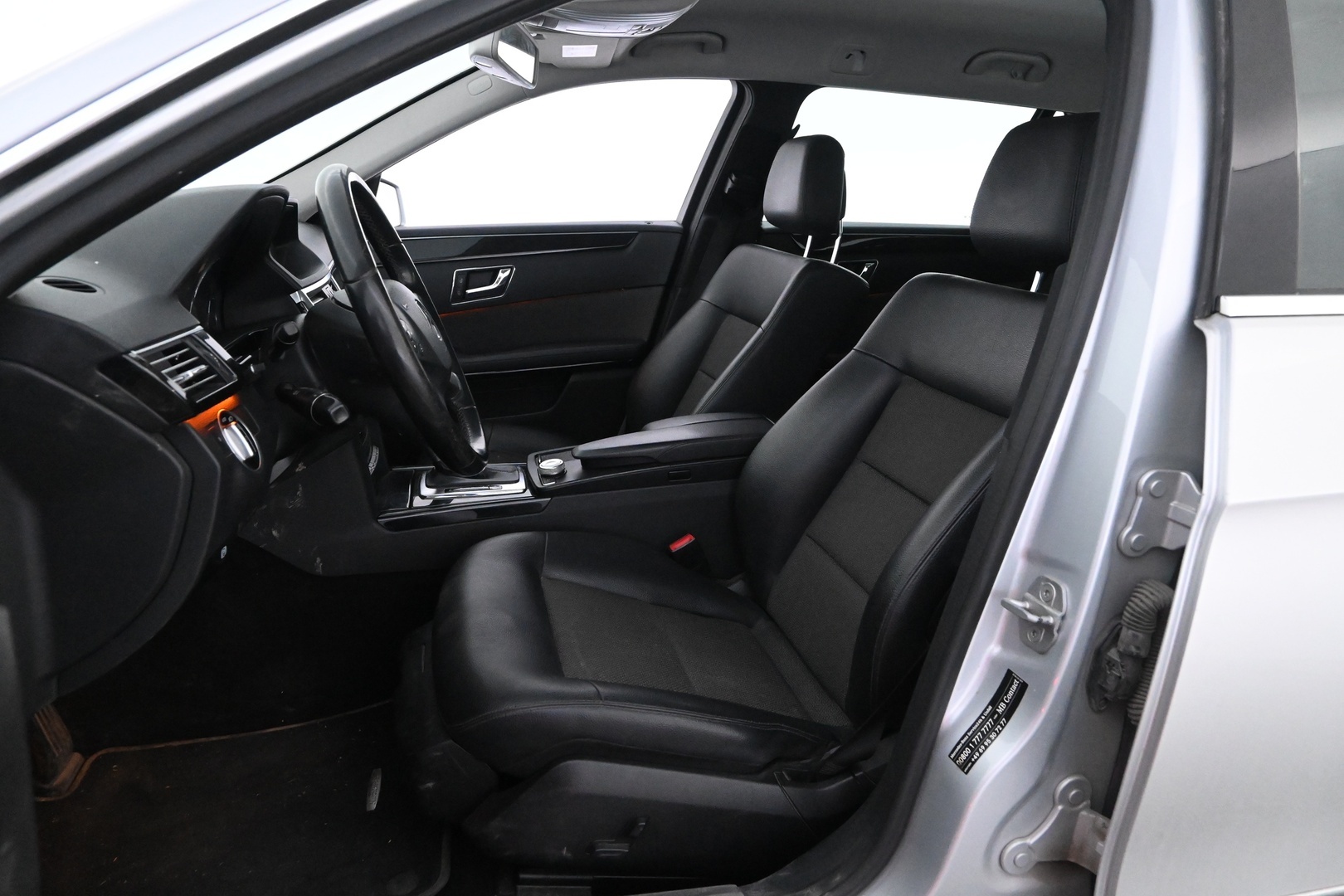MERCEDES-BENZ E 2011
