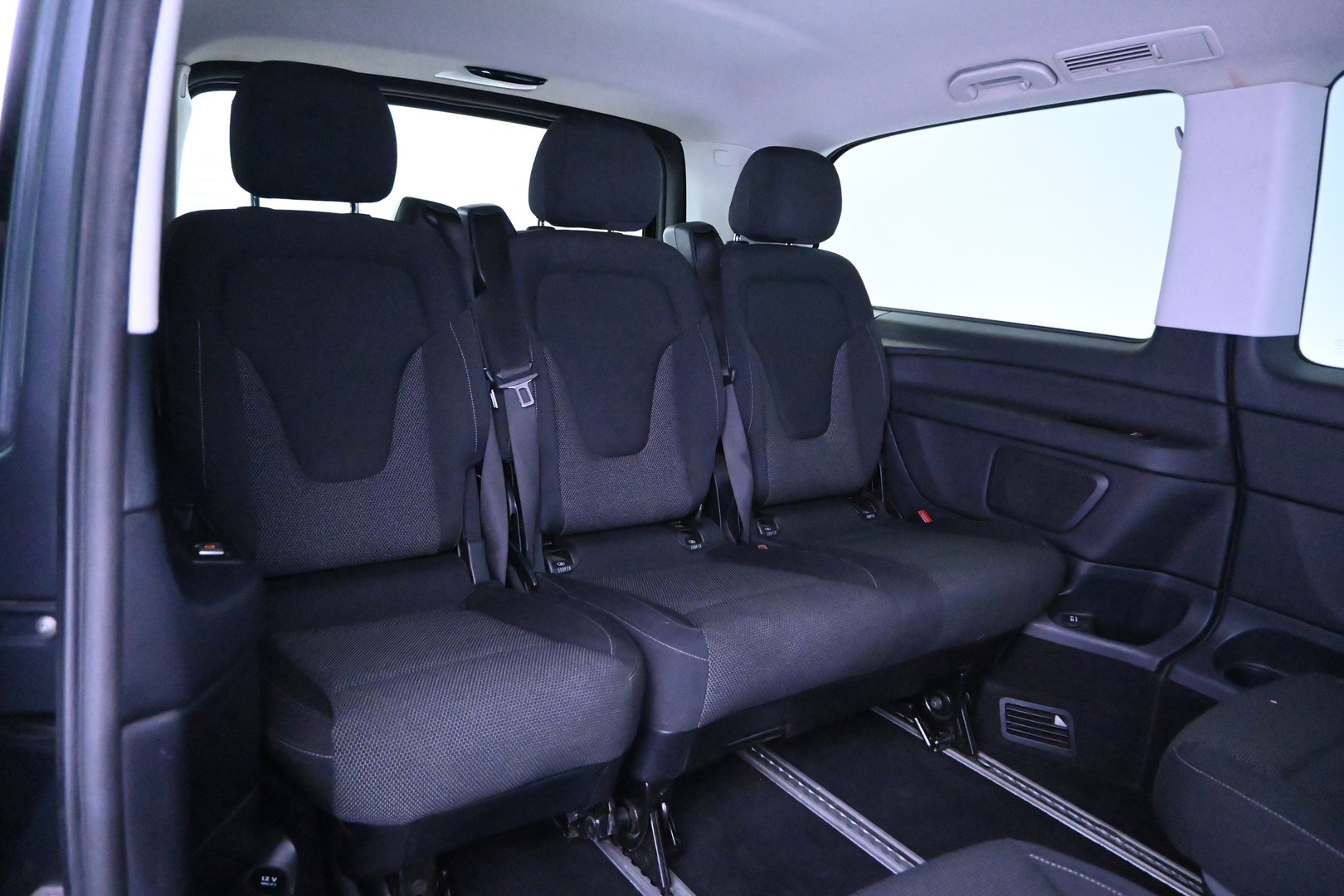 MERCEDES-BENZ V 2016