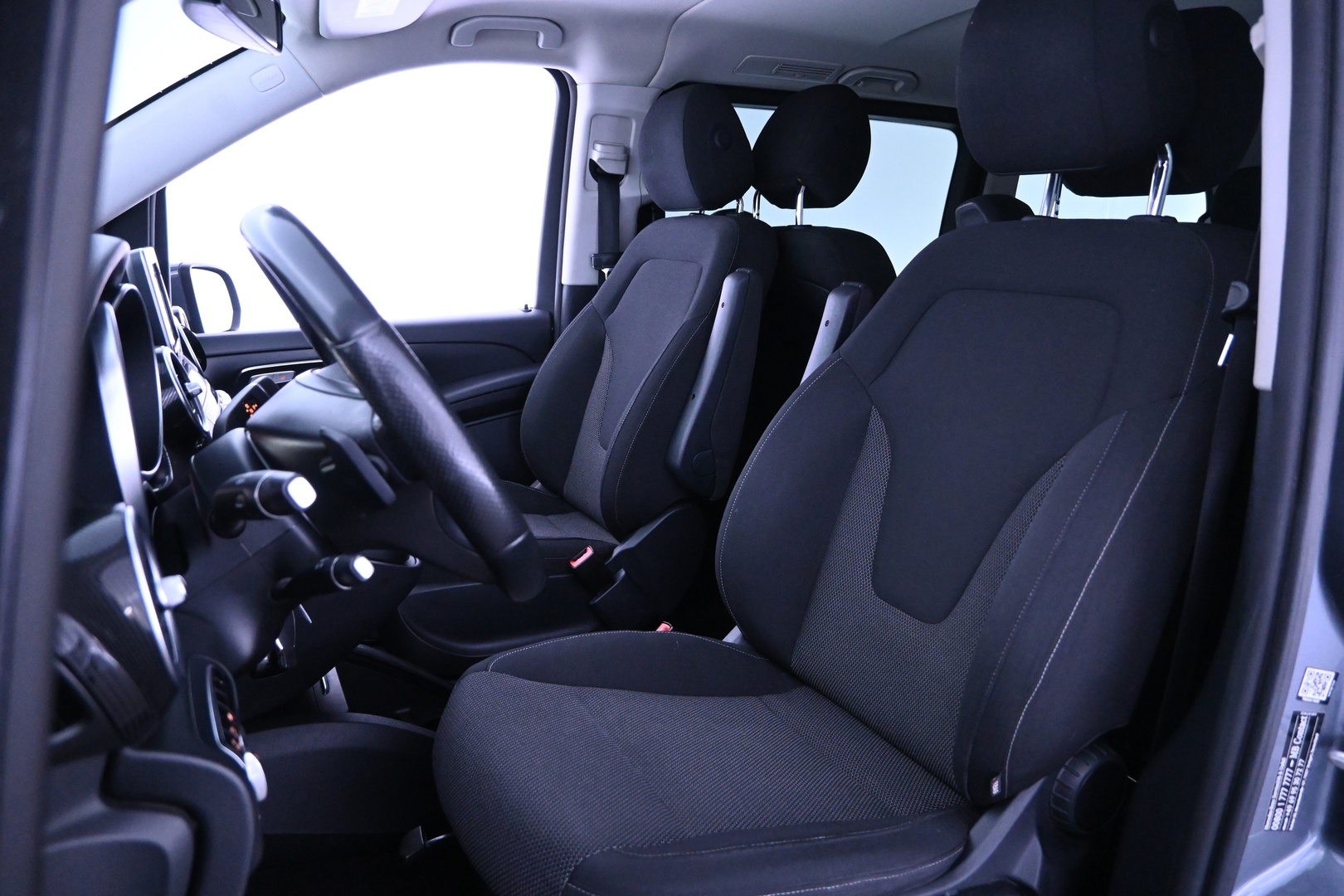 MERCEDES-BENZ V 2016