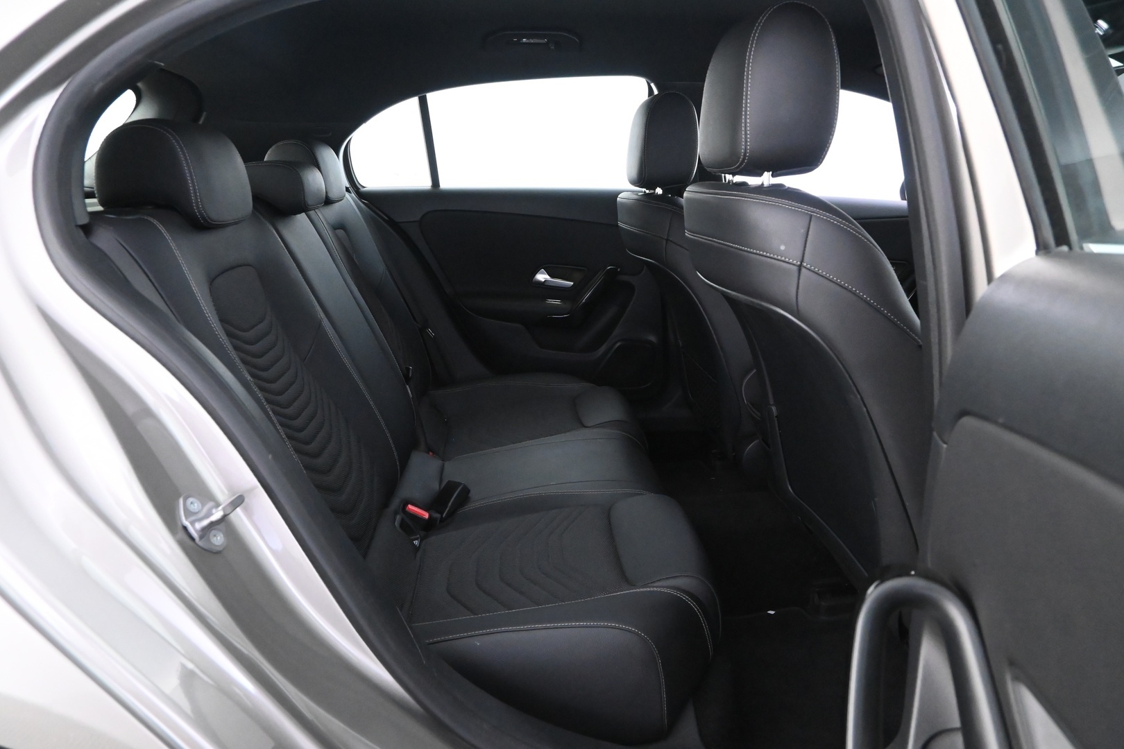 MERCEDES-BENZ A 2019