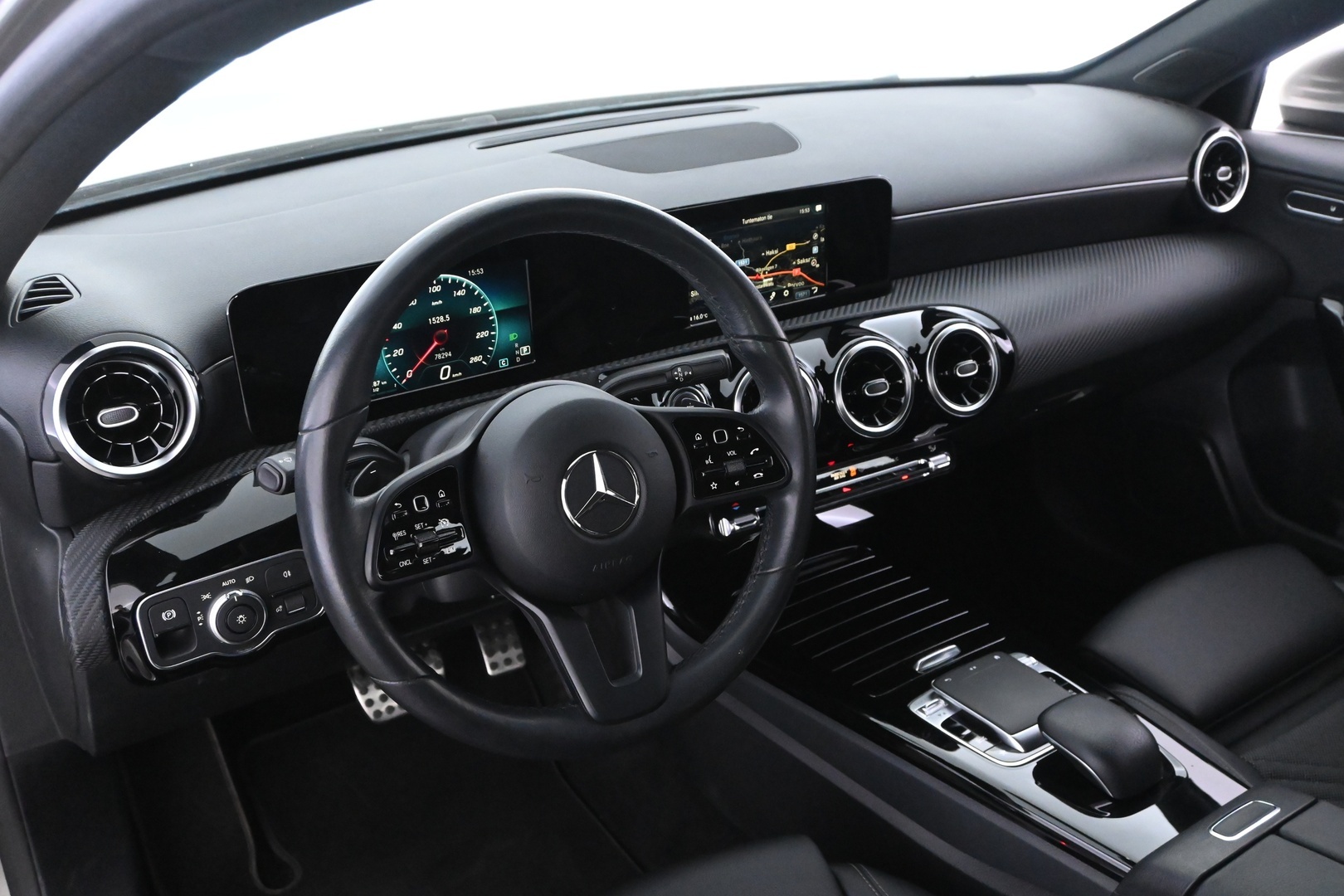 MERCEDES-BENZ A 2019