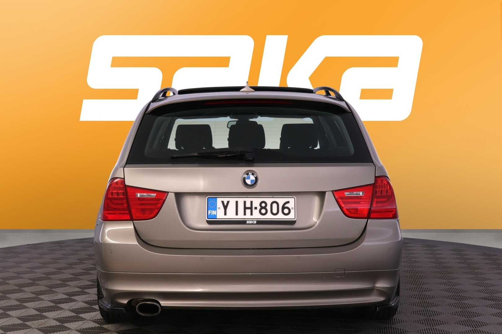 BMW 320 2009