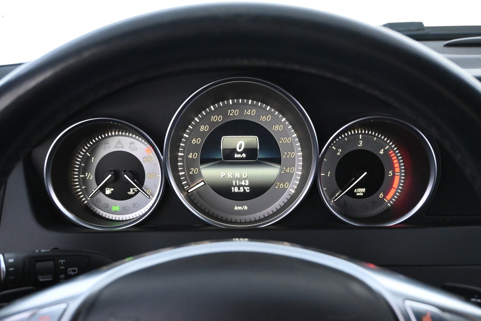 MERCEDES-BENZ C 2014