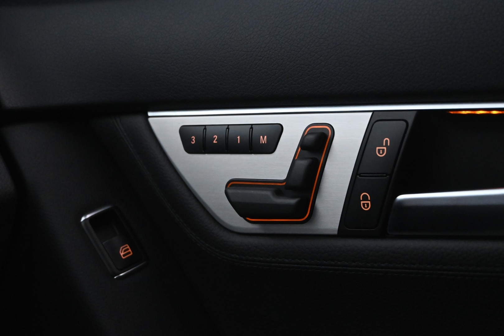MERCEDES-BENZ C 2014