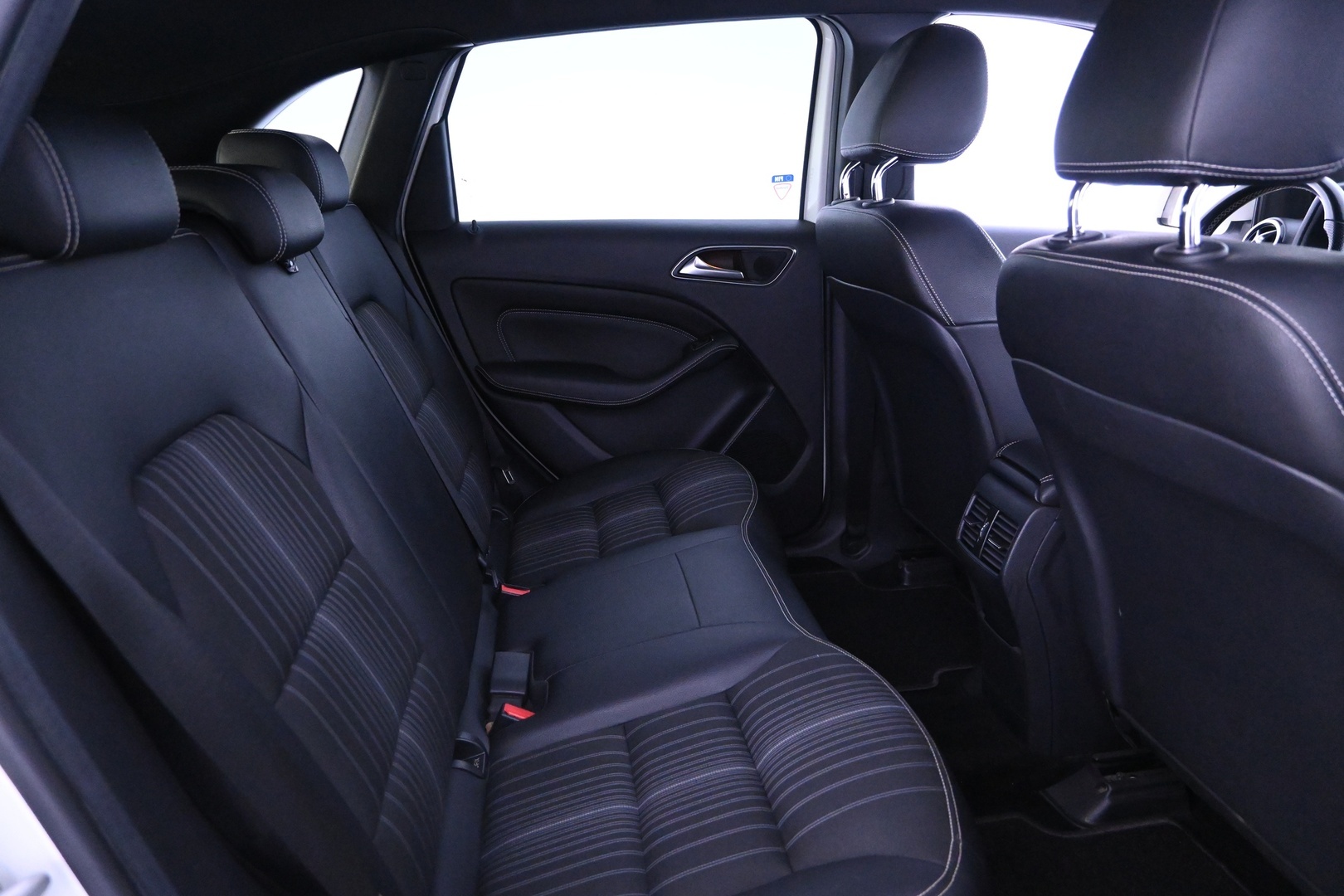 MERCEDES-BENZ B 2016