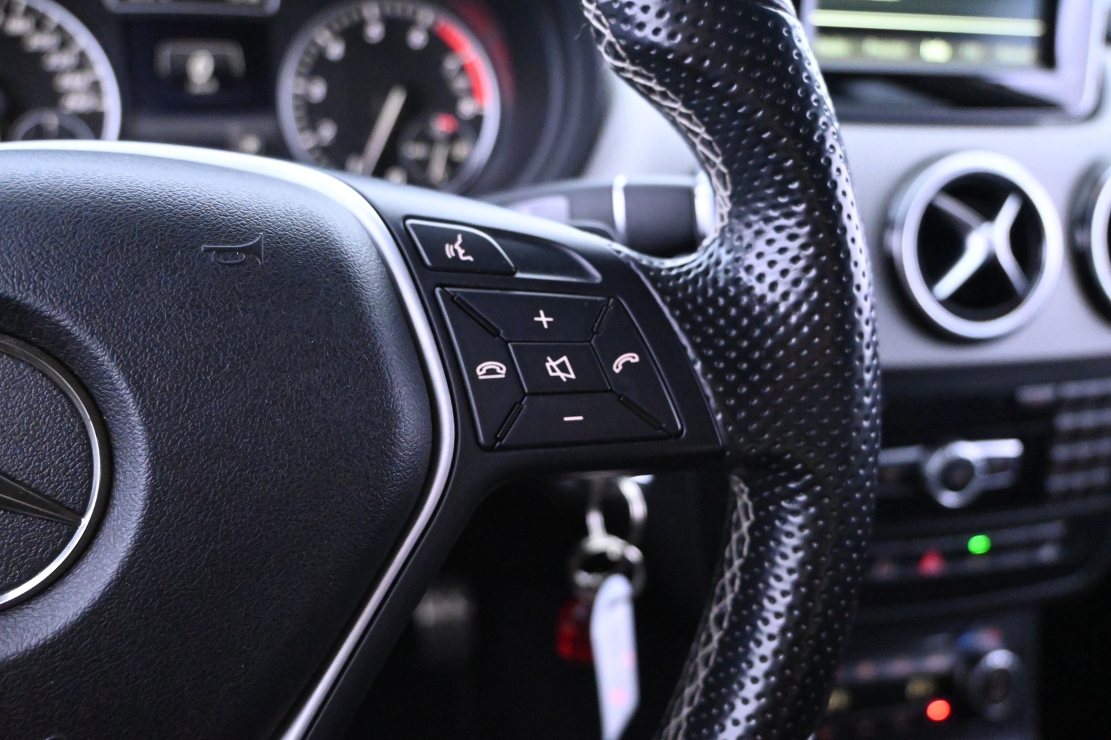 MERCEDES-BENZ B 2016