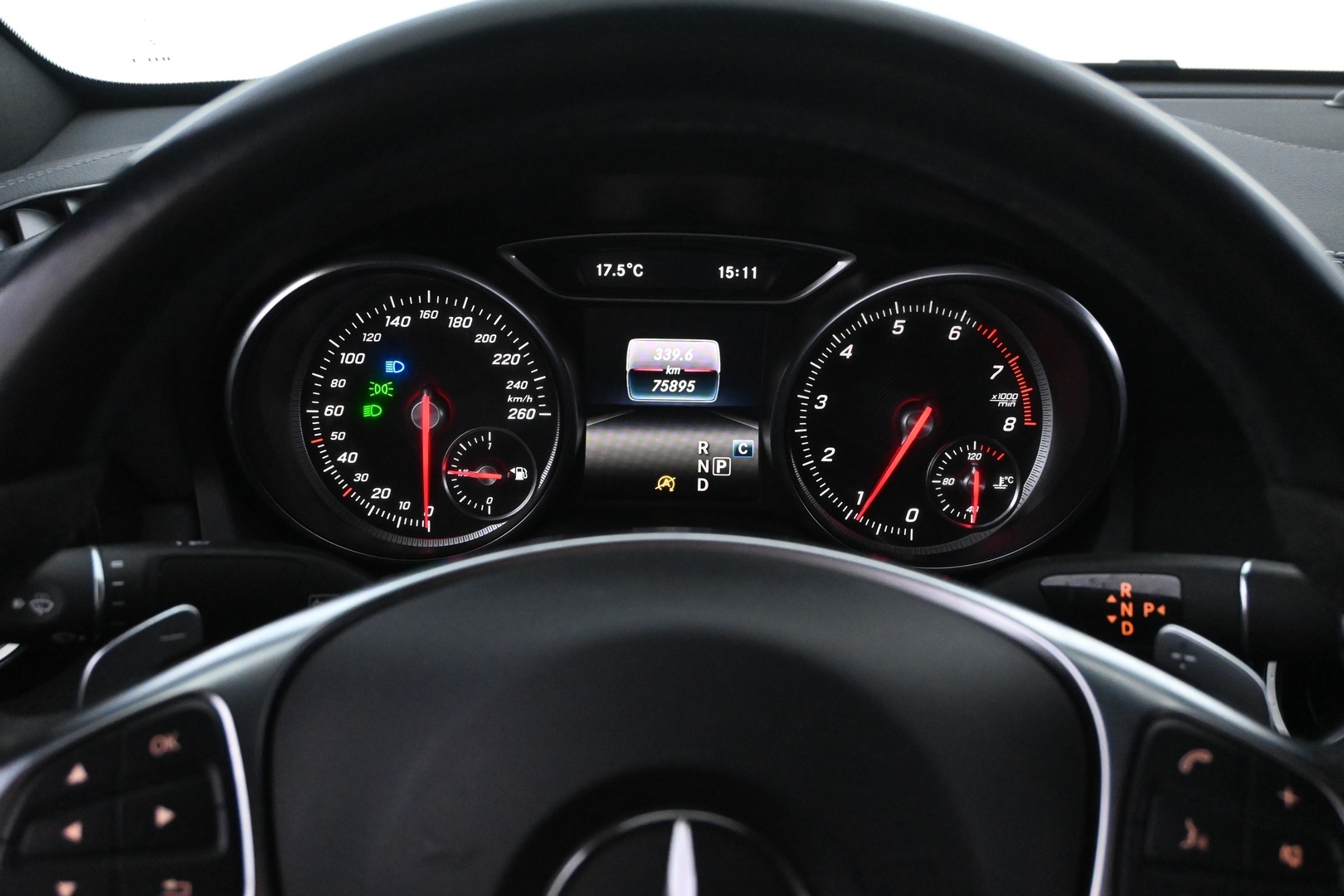 MERCEDES-BENZ CLA 2017