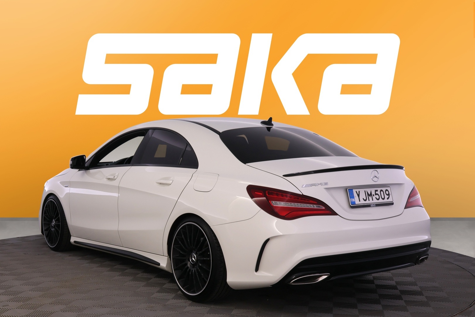 MERCEDES-BENZ CLA 2017