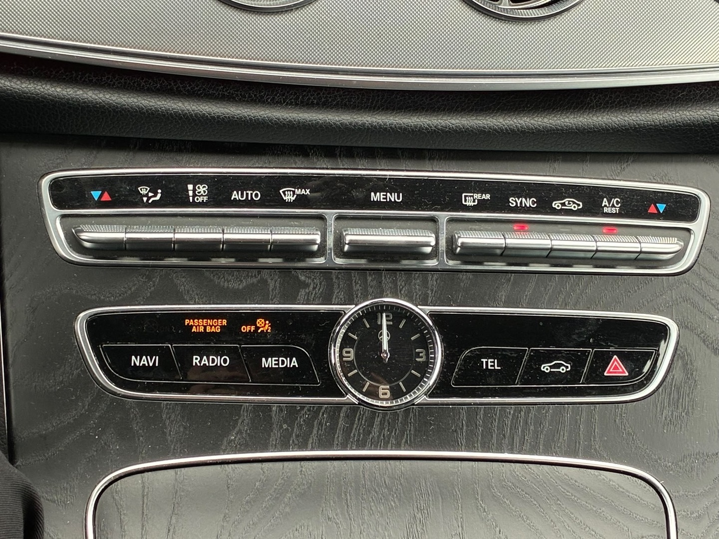 MERCEDES-BENZ E 2017