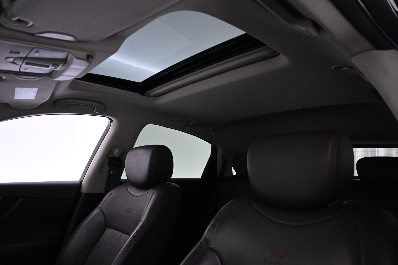 INFINITI FX30D 2010