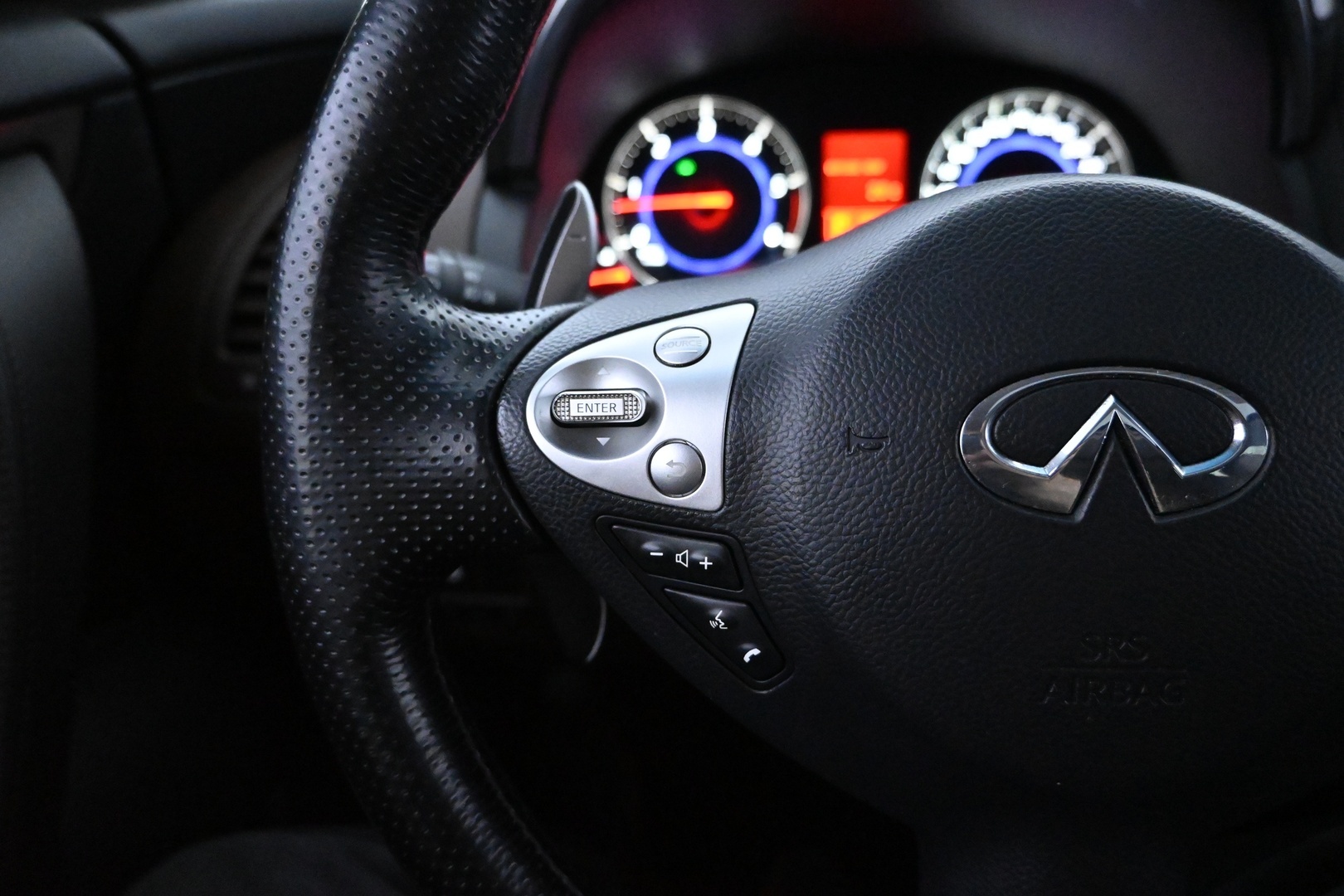 INFINITI FX30D 2010