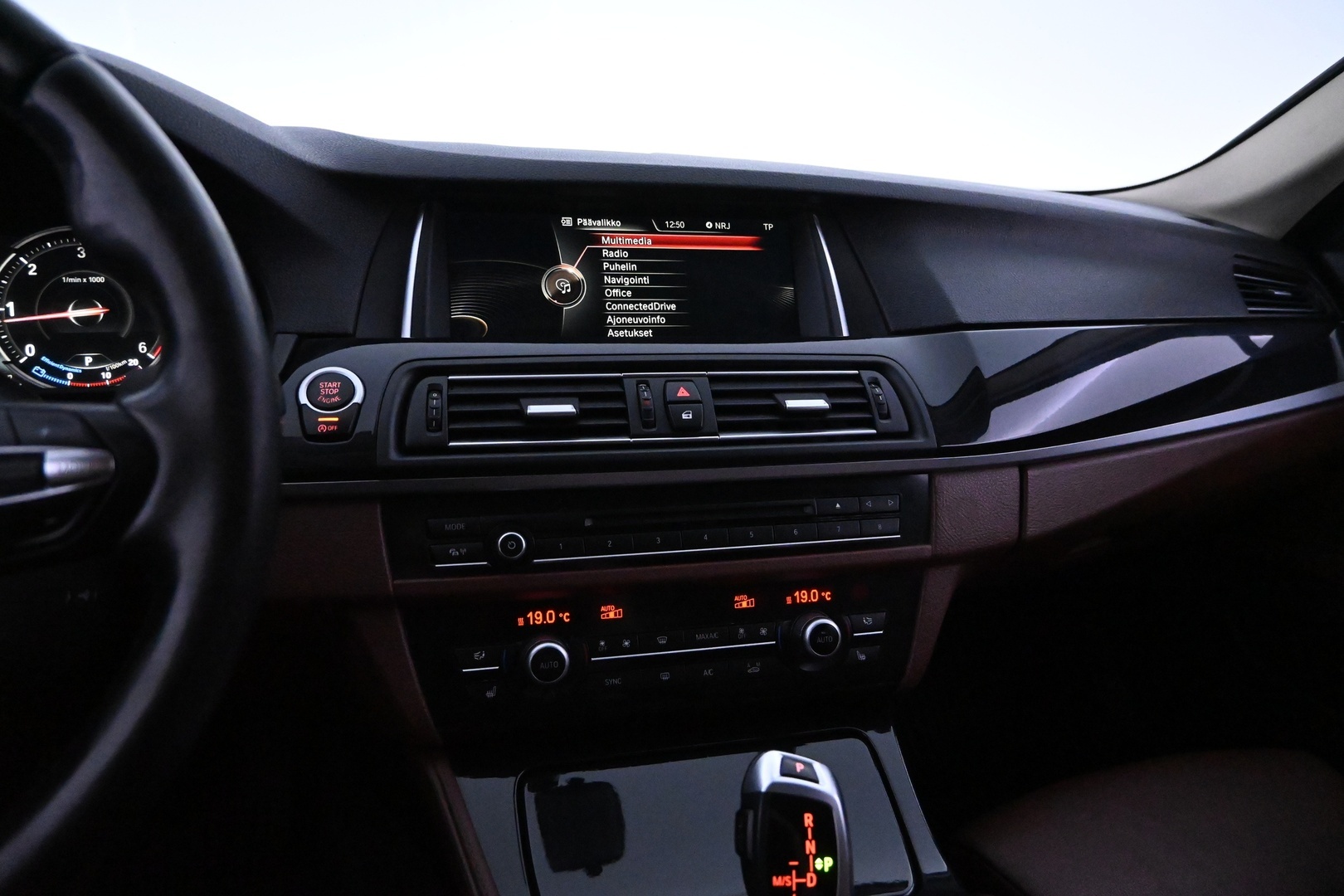 BMW 520 2016