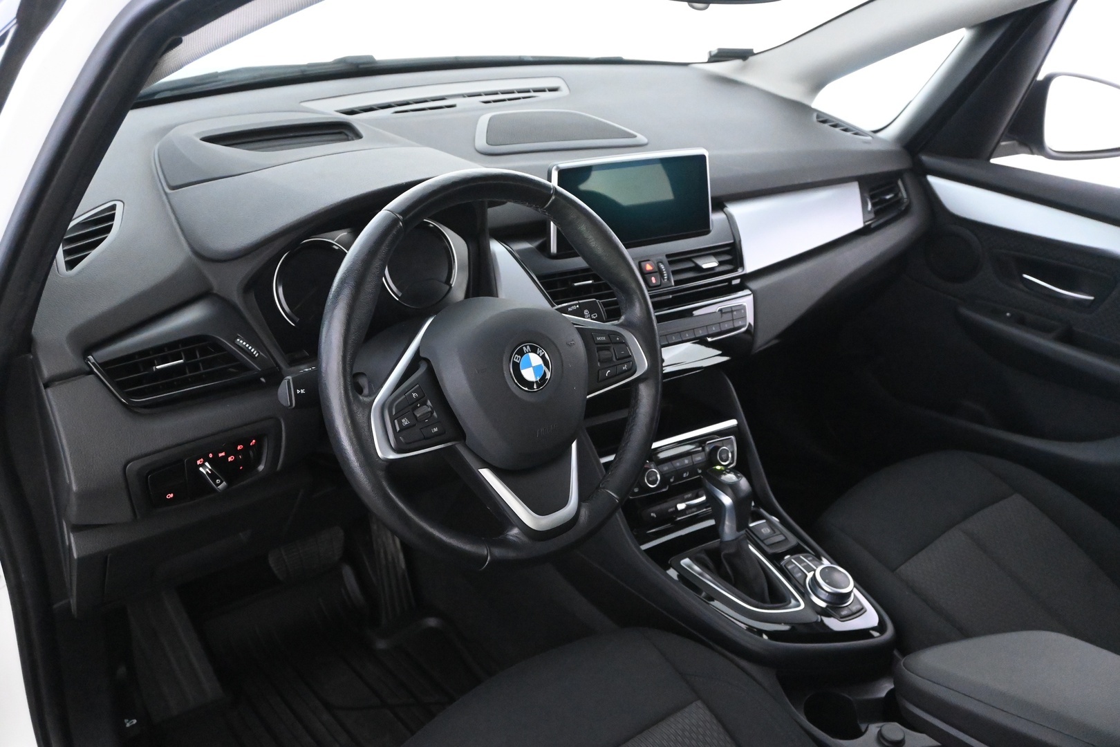 BMW 225 2020