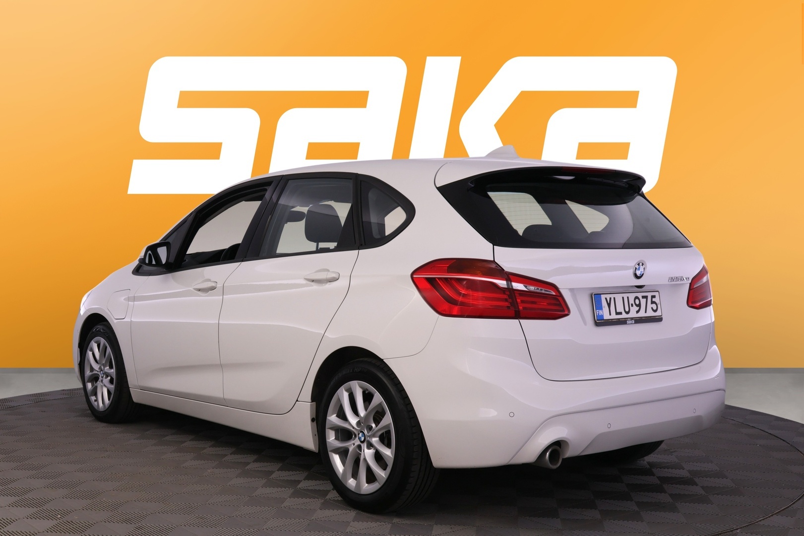 BMW 225 2020