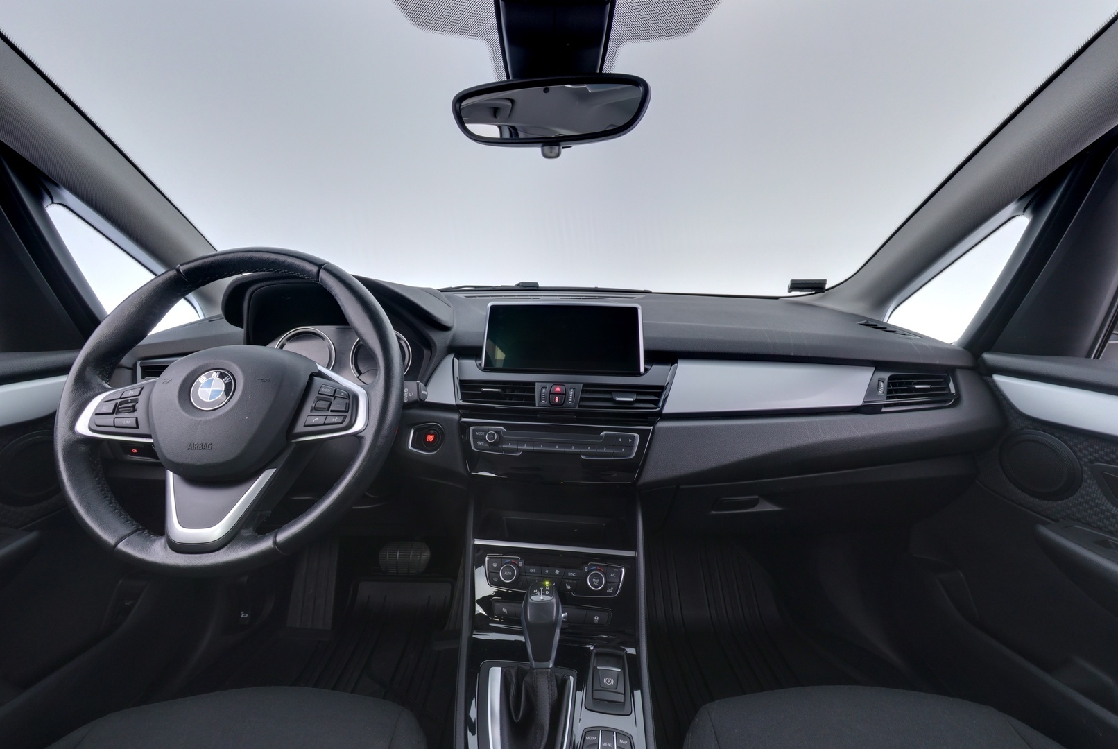BMW 225 2020
